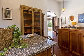 Sardinia Re - Villa Donna Beatrice