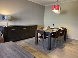 Beautiful House With 4 Bedrooms in Hees