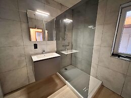 Beautiful House With 4 Bedrooms in Hees