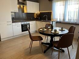 Beautiful House With 4 Bedrooms in Hees