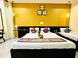 Hotel Rajwada Inn & club