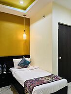 Hotel Rajwada Inn & club