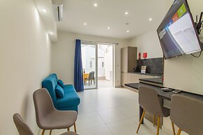 Central  1bdr Apt 50 mts by the Sea Gzira