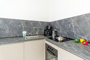 Central  1bdr Apt 50 mts by the Sea Gzira