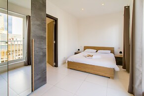 Central  1bdr Apt 50 mts by the Sea Gzira