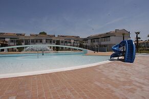 Lovely Apartment Overlooking the Pool in Bibione