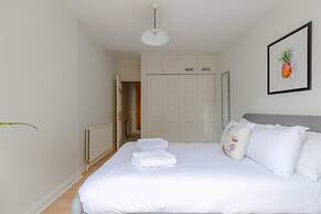 Serene & Stylish 1BD Flat - Tooting Bec!