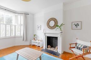 Serene & Stylish 1BD Flat - Tooting Bec!