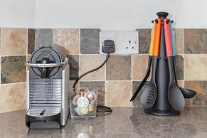 Serene & Stylish 1BD Flat - Tooting Bec!