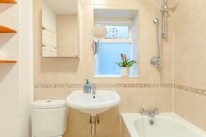 Serene & Stylish 1BD Flat - Tooting Bec!