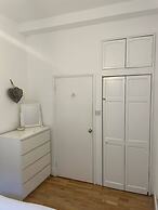 Spacious 1BD Flat - Next to Richmond Riverside!