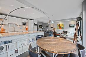 Sleek 2BD Flat W/terrace - 2 Mins From Farringdon!