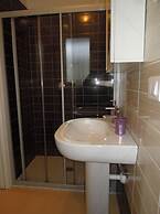 Great one Bedroom Accommodation Close to the sea