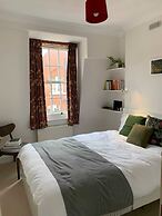 Contemporary & Captivating 2BD Flat - Westminster!