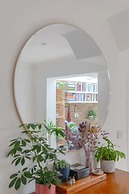 Beautifully Designed 2BD House - by Queen's Park!