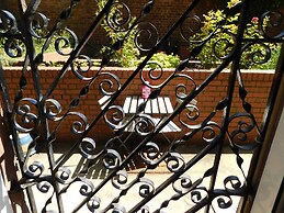 Central 1 - Bed Apartment in Edinburgh Sleeps 3