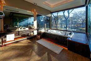 Shekinah Lion and Game Lodge