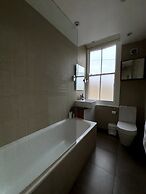 Charming 3BD Flat by the River Thames - Fulham!