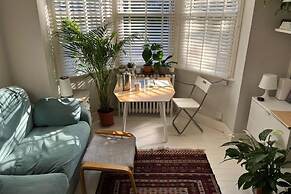 Funky 1BD Flat W/luscious Garden - Walthamstow!