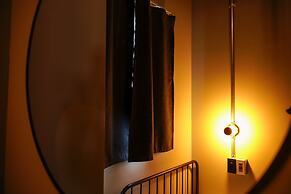 RED SUBMARINE - Hostel