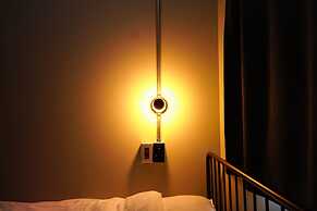 RED SUBMARINE - Hostel