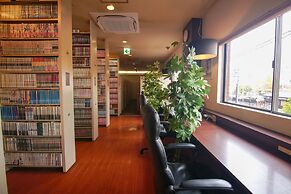 RED SUBMARINE - Hostel