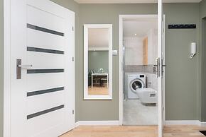 Apartment Gdańsk With Balcony by Renters