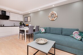 Apartment Gdańsk With Balcony by Renters