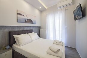 FLOW - White Tower Two Bedroom Suite