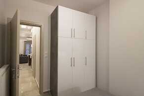 FLOW - White Tower Two Bedroom Suite