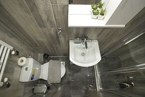 FLOW - White Tower Two Bedroom Suite