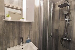 FLOW - White Tower Two Bedroom Suite