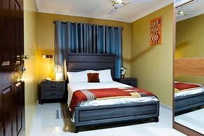 Ampric GuestHouse and Lounge