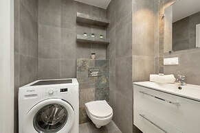 Apartment Close to the River by Renters