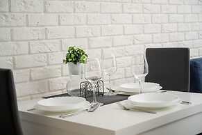 Apartment Close to the River by Renters