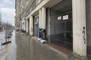 Gagarina Apartment Warsaw by Renters