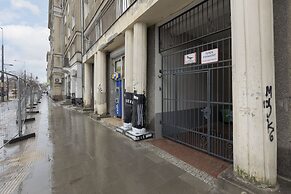 Gagarina Apartment Warsaw by Renters