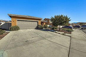 Luxe Beaumont Home w/ Private Pool!