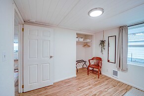 Cozy Grand Coulee Home w/ Deck & Views!