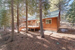 Charming Truckee Cabin: 5 Mi to Donner Lake!