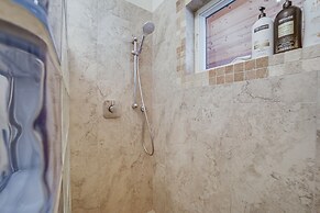 Airy Pine Cabin w/ Wraparound Deck Near Trails!