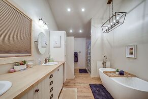 Airy Pine Cabin w/ Wraparound Deck Near Trails!