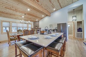 Airy Pine Cabin w/ Wraparound Deck Near Trails!