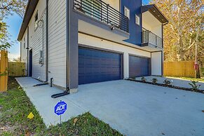 Modern Houston Retreat w/ Patio, 11 Mi to Dtwn