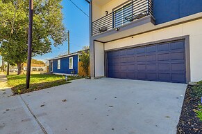 Modern Houston Retreat w/ Patio, 11 Mi to Dtwn