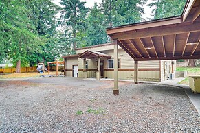 Game Room, Hot Tub & Mtn View: Bonney Lake Retreat