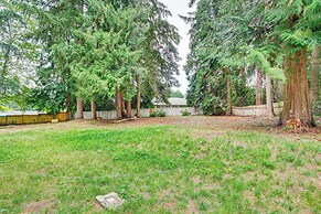 Game Room, Hot Tub & Mtn View: Bonney Lake Retreat