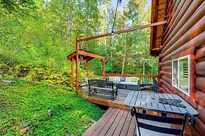 Dreamy Alpine Cabin w/ Hot Tub, Fireplace & More!