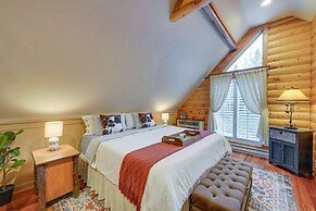 Dreamy Alpine Cabin w/ Hot Tub, Fireplace & More!