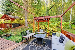 Dreamy Alpine Cabin w/ Hot Tub, Fireplace & More!
